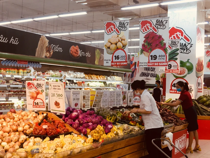 Kinh tế phục hồi, người Việt “mạnh tay" chi tiêu trong tám tháng