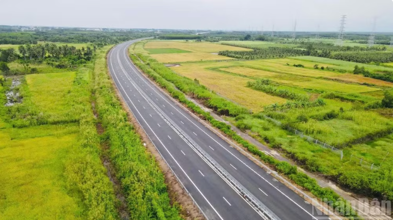 hoan-thanh-xay-dung-5000km-duong-cao-toc-vao-nam-2030