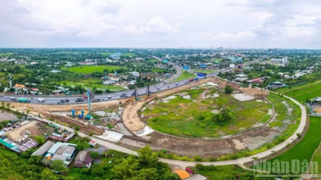 Lên phương án mở rộng, hoàn thiện tuyến đường bộ cao tốc bắc-nam