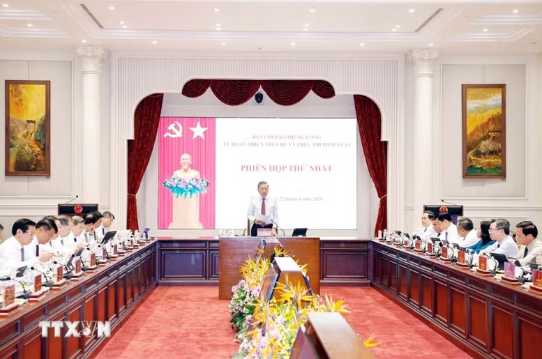 thong-bao-ket-luan-cua-tong-bi-thu-chu-tich-nuoc-to-lam-tai-phien-hop-thu-nhat-bcd-trung-uong-ve-hoan-thien-the-che-va-thuc-thi-phap-luat