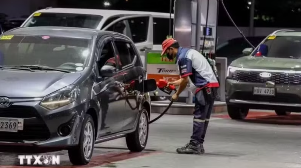 OPEC+ tiếp tục tăng sản lượng dầu mỏ