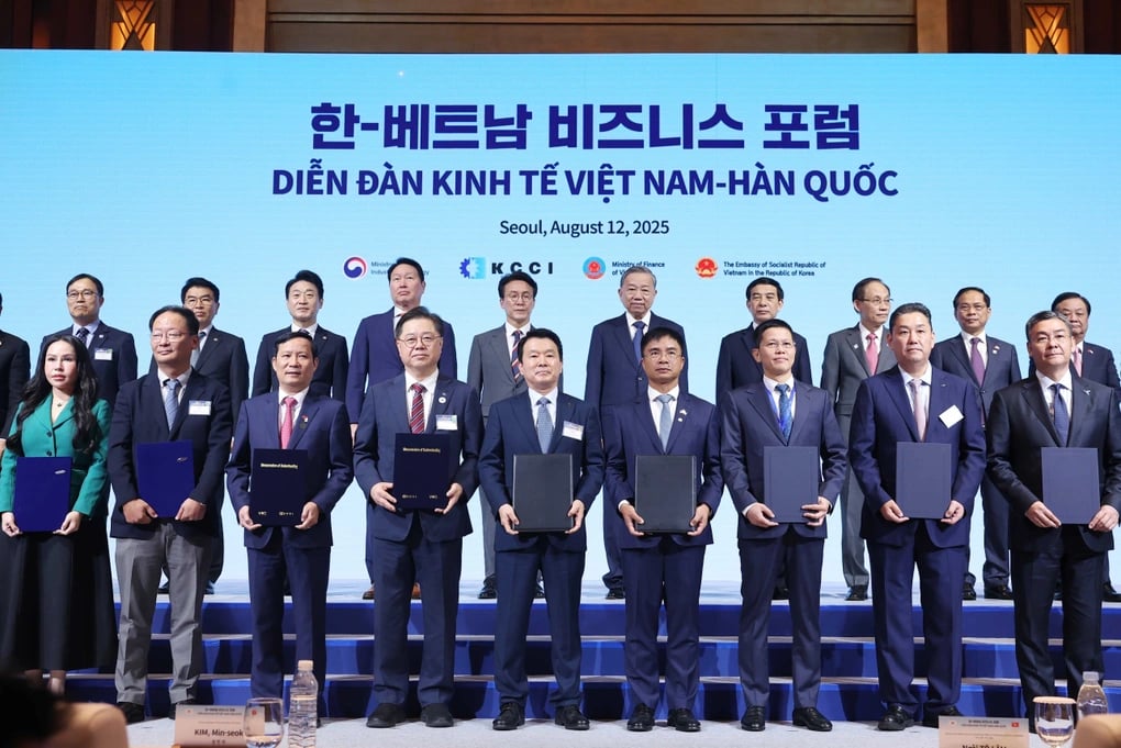 Việt - Hàn ký kết hàng loạt thỏa thuận kinh tế tỷ USD