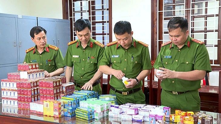 Bài 2: Tấn công, truy quét, không khoan nhượng với hàng lậu, hàng giả