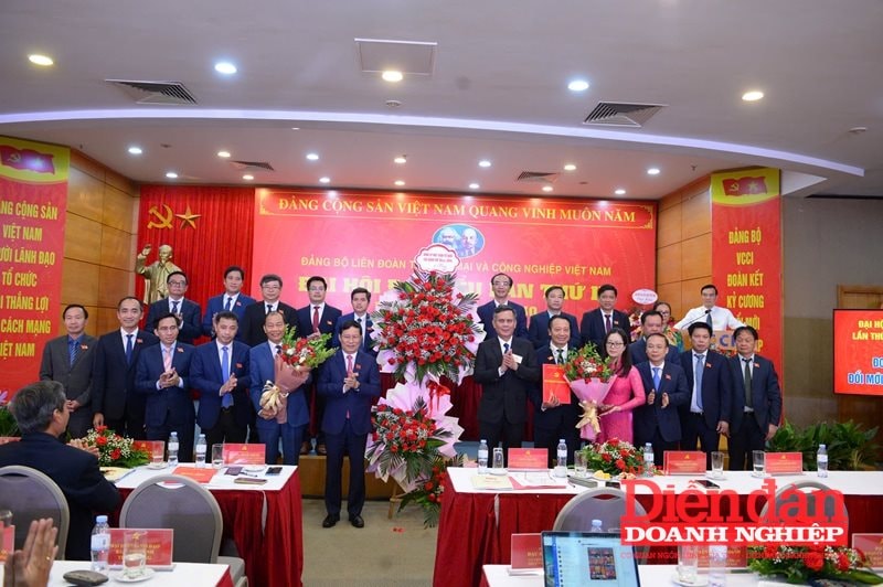 ra-mat-ban-chap-hanh-dang-bo-vcci-nhiem-ky-2025-2030