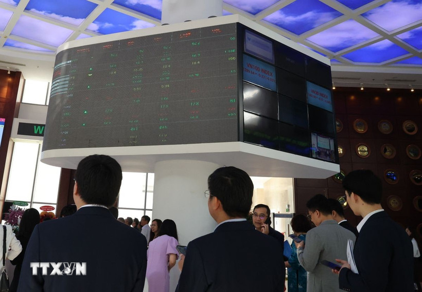 viet-nam-hua-hen-la-diem-den-dau-tu-hap-dan-cho-doanh-nghiep-anh