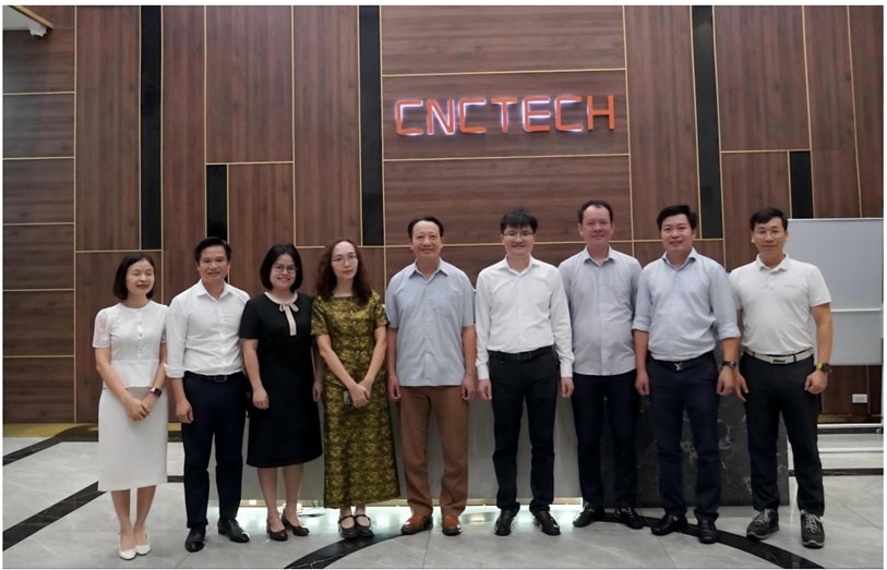 PHÓ CHỦ TỊCH VCCI NGUYỄN QUANG VINH THĂM VÀ LÀM VIỆC TẠI TẬP ĐOÀN CNCTECH