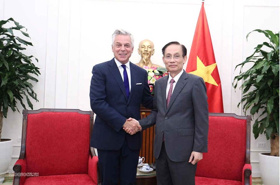 Bộ trưởng Lê Hoài Trung tiếp lãnh đạo Mastercard, thúc đẩy hợp tác chuyển đổi số Việt Nam - Hoa Kỳ