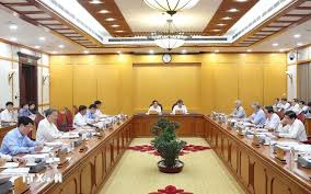 ket-luan-157-kltw-cua-bo-chinh-tri-ve-sap-xep-to-chuc-bo-may-don-vi-hanh-chinh