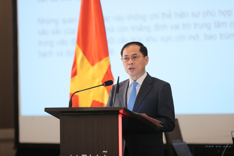 viet-nam-tim-thay-niem-tin-va-su-gan-bo-ben-chat-trong-gia-dinh-asean