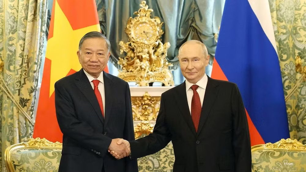 tuyen-bo-chung-ve-viec-cung-co-hon-nua-quan-he-doi-tac-chien-luoc-toan-dien-viet-nam-nga-trong-giai-doan-moi