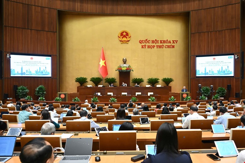 5.uc-trinh-quoc-hoi-lap-trung-tam-tai-chinh-quoc-te-tai-viet-nam1749608811.jpg