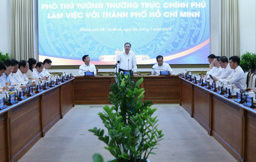 Phó Thủ tướng Thường trực Phạm Gia Túc làm việc với TPHCM về thúc đẩy tăng trưởng và giải ngân đầu tư công