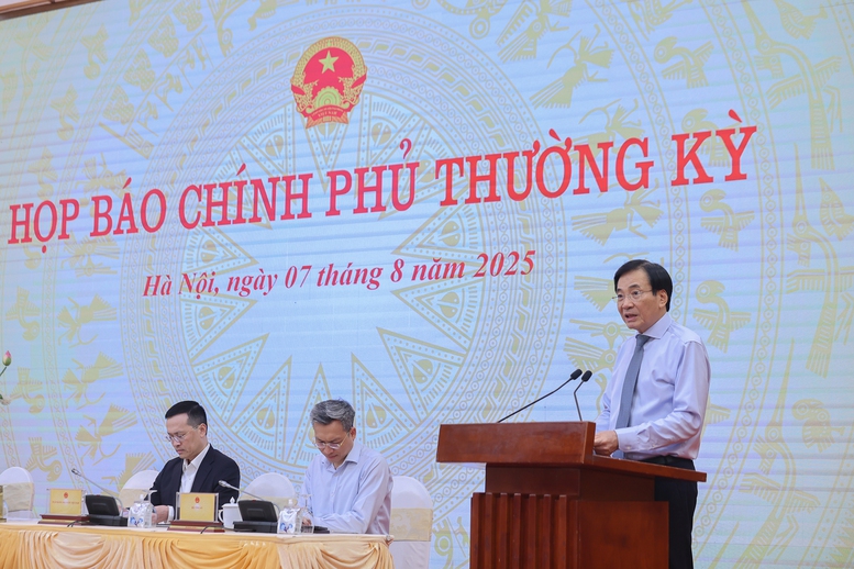 hop-bao-chinh-phu-thuong-ky-thang-72025-tinh-hinh-ktxh-tich-cuc-tren-hau-het-cac-linh-vuc
