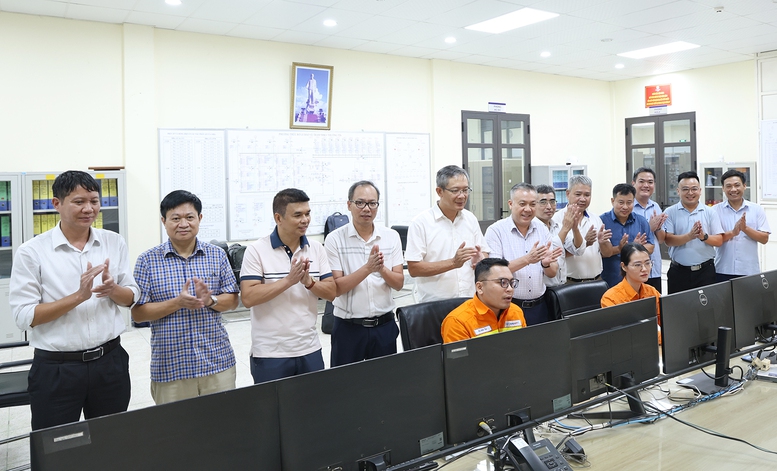 Hoàn thành đóng điện toàn tuyến đường dây 500/220 kV Nho Quan – Phủ Lý – Thường Tín