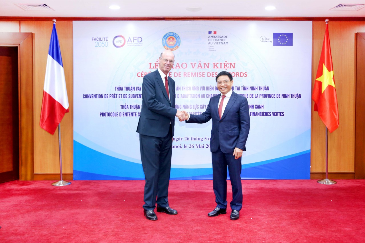 thuc-day-hon-nua-hop-tac-tai-chinh-giua-viet-nam-va-phap