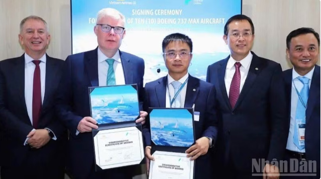 Vietnam Airlines thuê thêm 19 máy bay Boeing 737 MAX 8