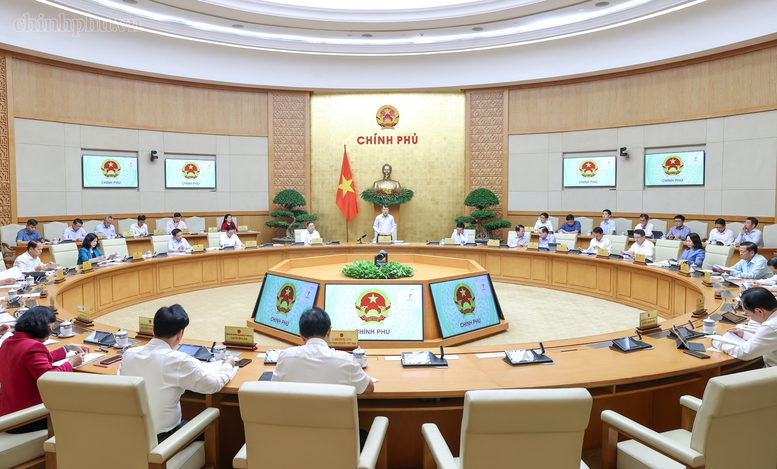 thu-tuong-chu-tri-phien-hop-chinh-phu-thang-8-thoi-diem-tang-toc-but-pha-voi-quyet-tam-cao-nhat