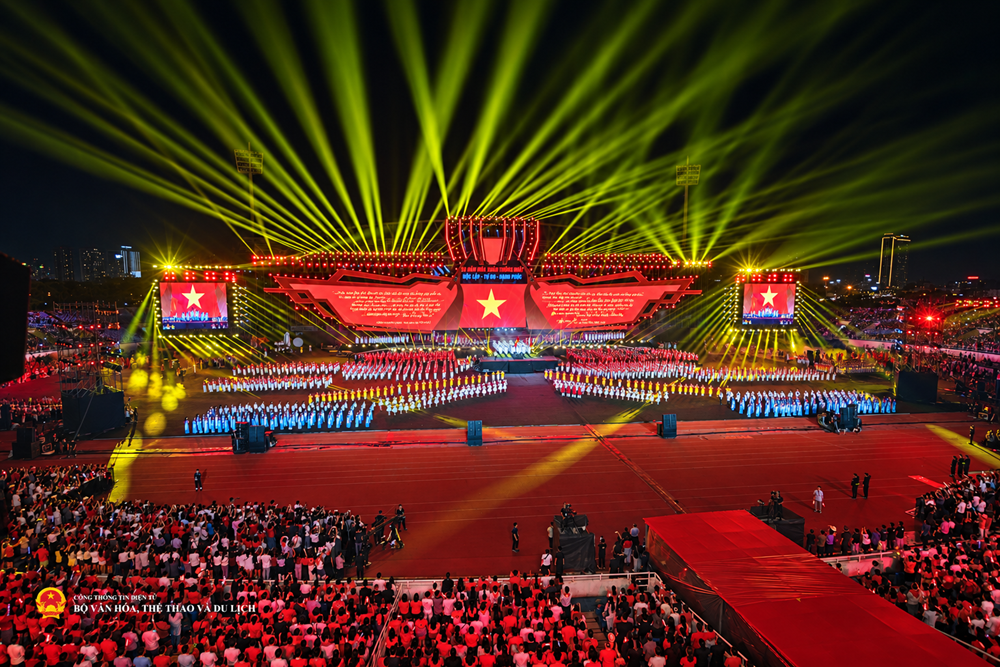 luat-phat-trien-cong-nghiep-van-hoa-mo-khoa-nguon-luc-kien-tao-dong-luc-moi-ky-cuoi-muon-di-nhanh-phai-chon-mui-nhon