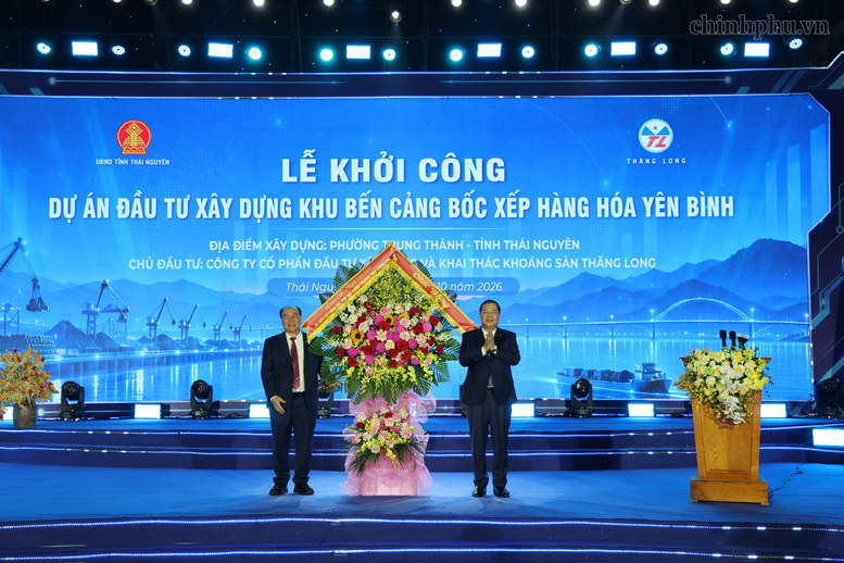 pho-thu-tuong-thuong-truc-pham-gia-tuc-du-le-khoi-cong-cang-yen-binh-thai-nguyen