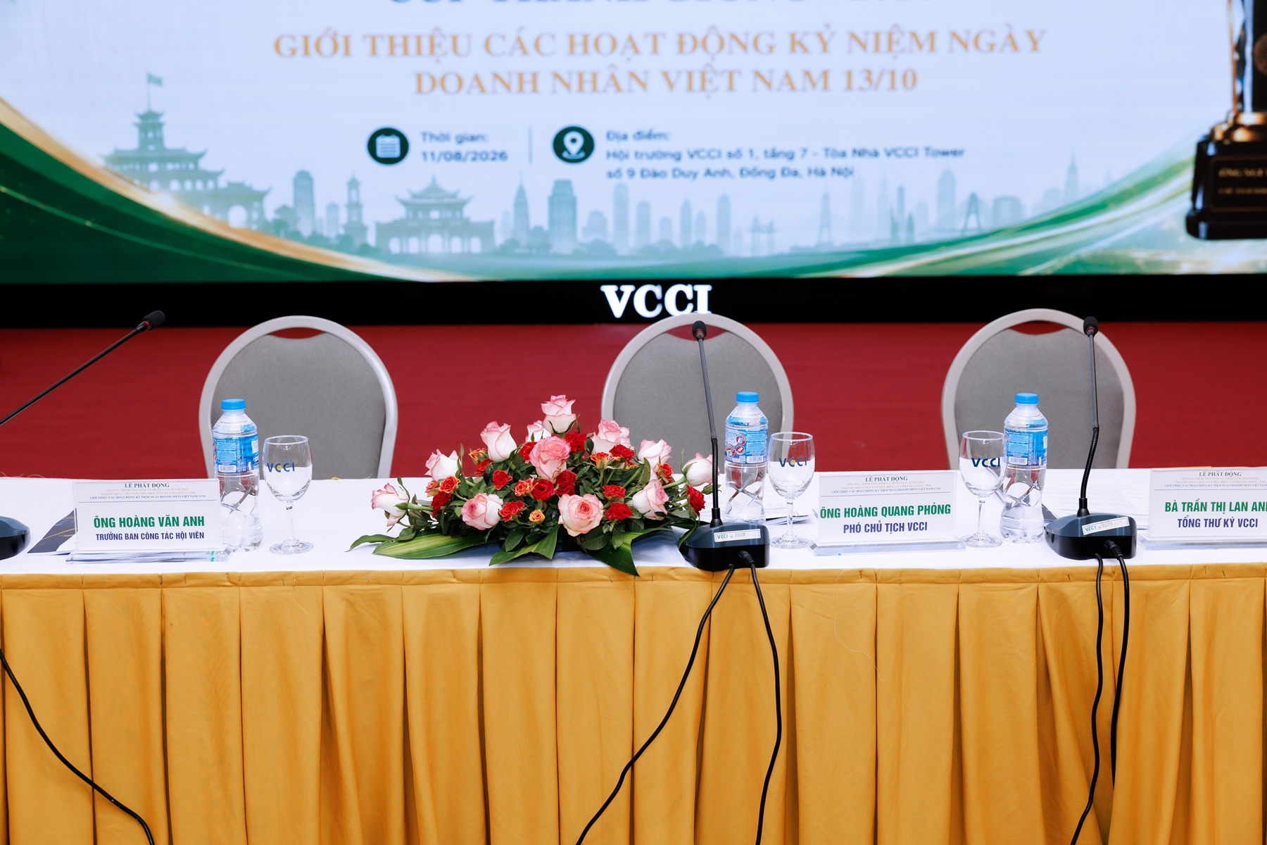 “Doanh nhân Việt Nam tiêu biểu - Cúp Thánh Gióng” 11/8/2026