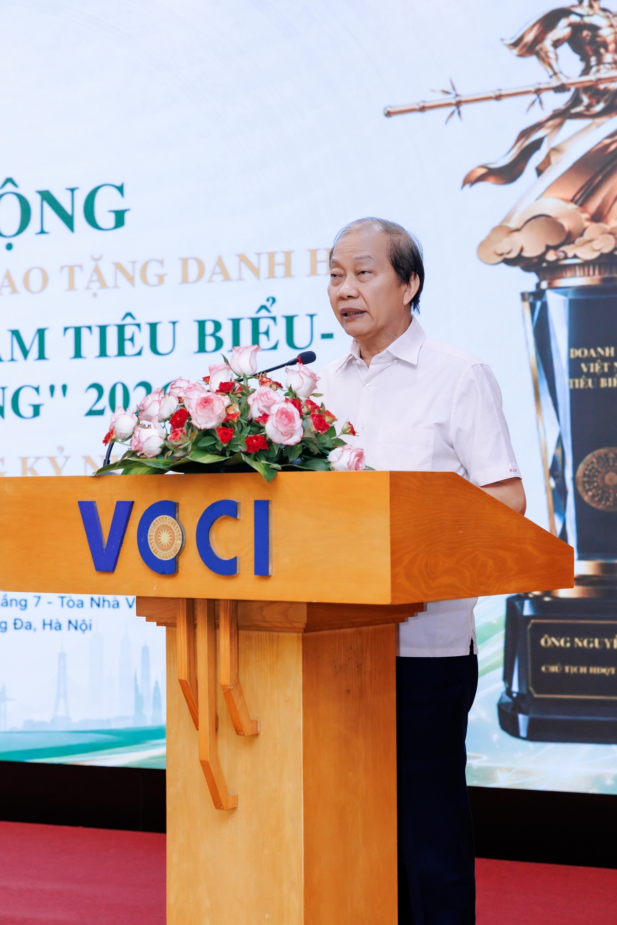 “Doanh nhân Việt Nam tiêu biểu - Cúp Thánh Gióng” 11/8/2026