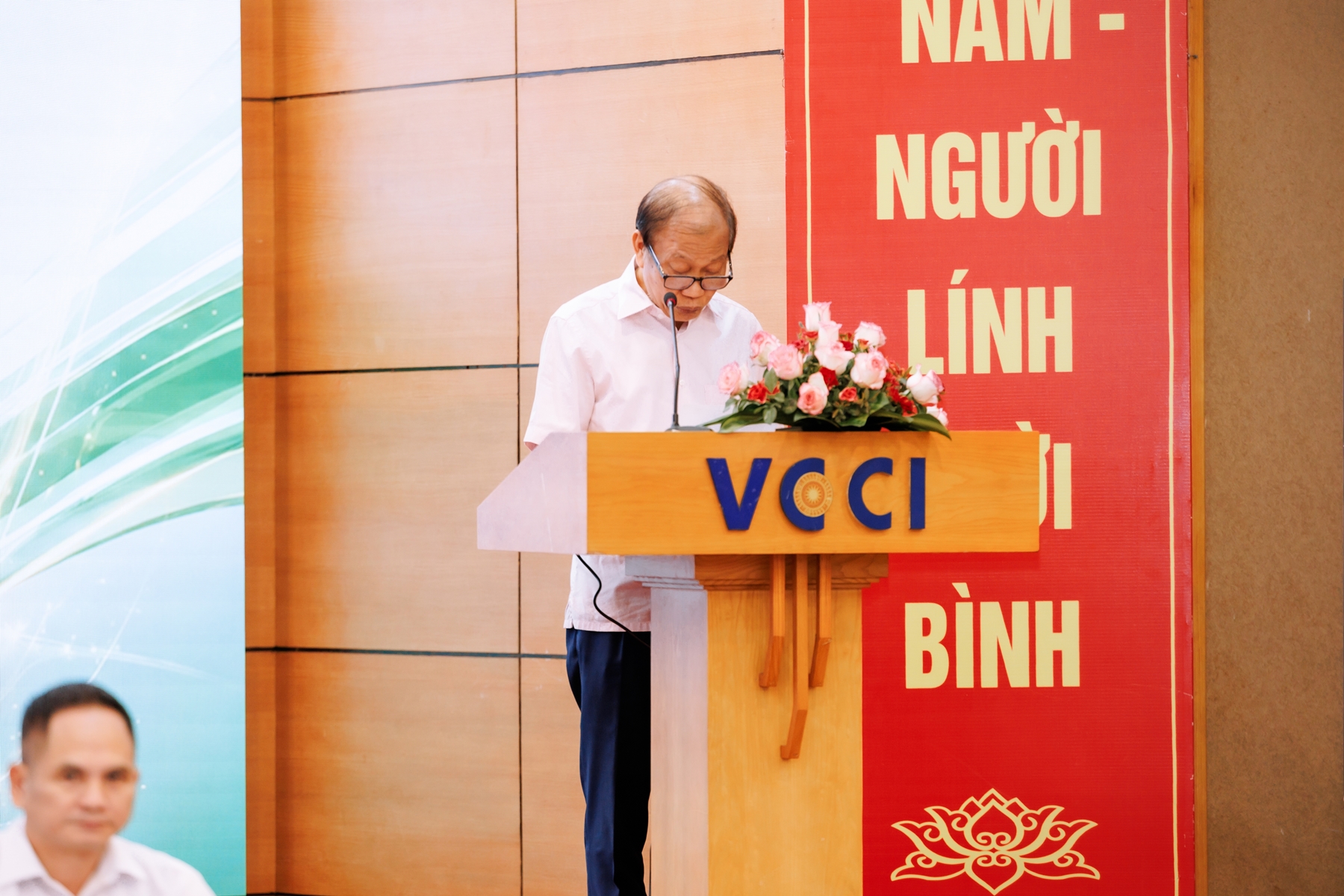 “Doanh nhân Việt Nam tiêu biểu - Cúp Thánh Gióng” 11/8/2026