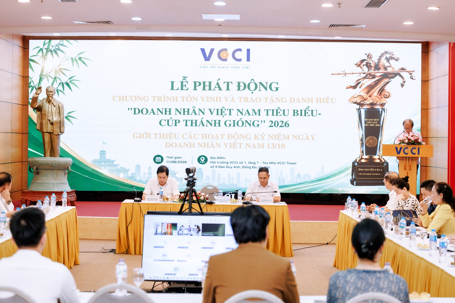 “Doanh nhân Việt Nam tiêu biểu - Cúp Thánh Gióng” 11/8/2026
