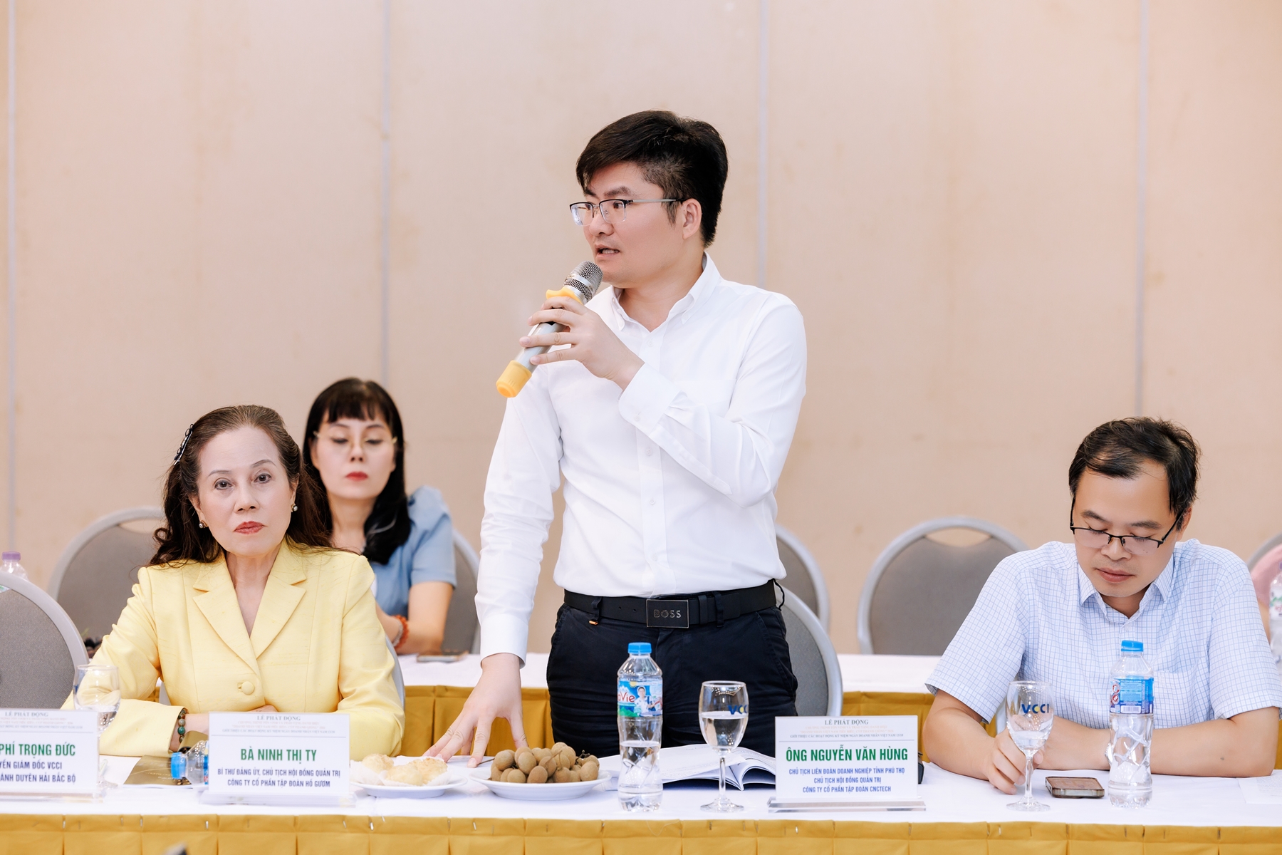 “Doanh nhân Việt Nam tiêu biểu - Cúp Thánh Gióng” 11/8/2026