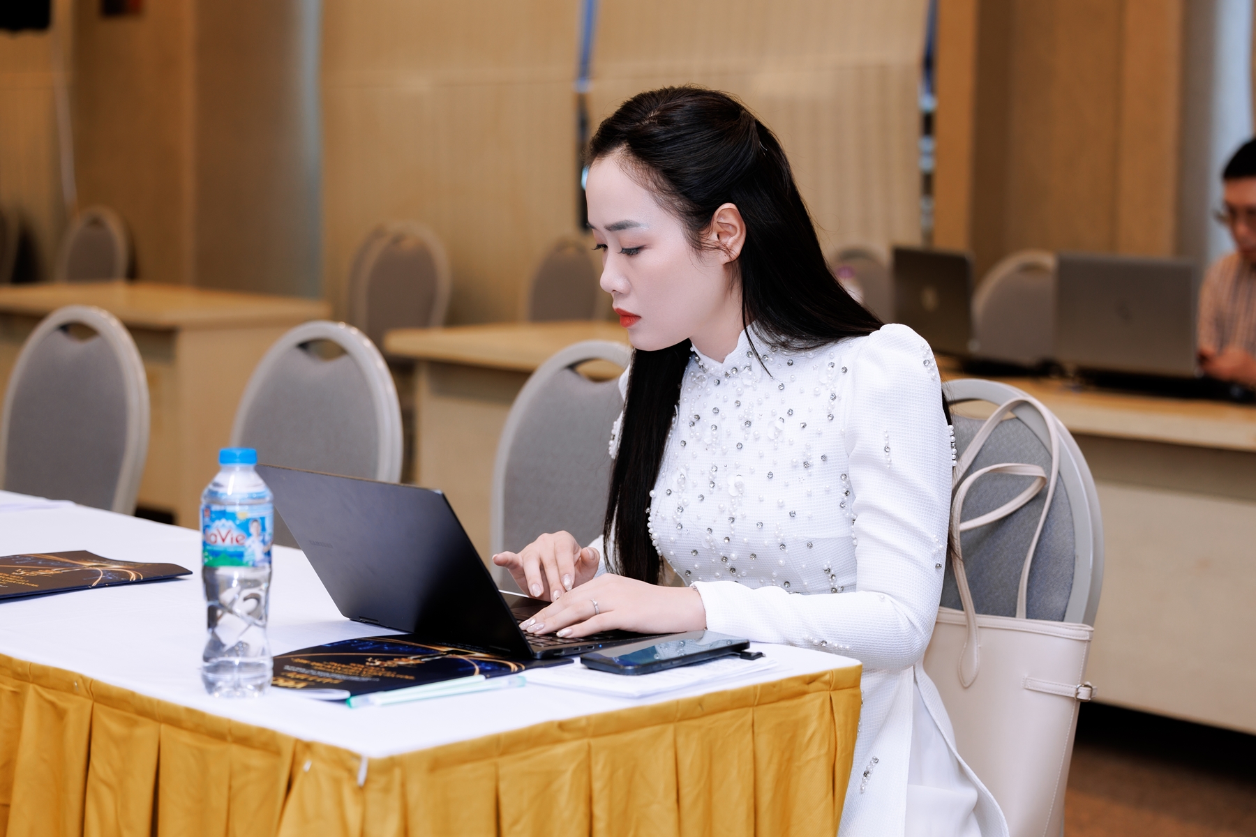 “Doanh nhân Việt Nam tiêu biểu - Cúp Thánh Gióng” 11/8/2026