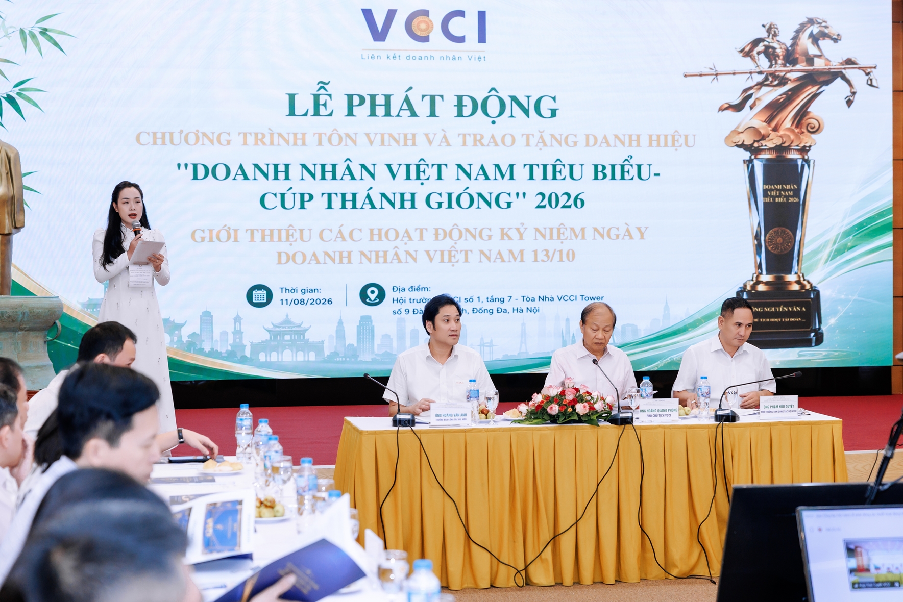 “Doanh nhân Việt Nam tiêu biểu - Cúp Thánh Gióng” 11/8/2026