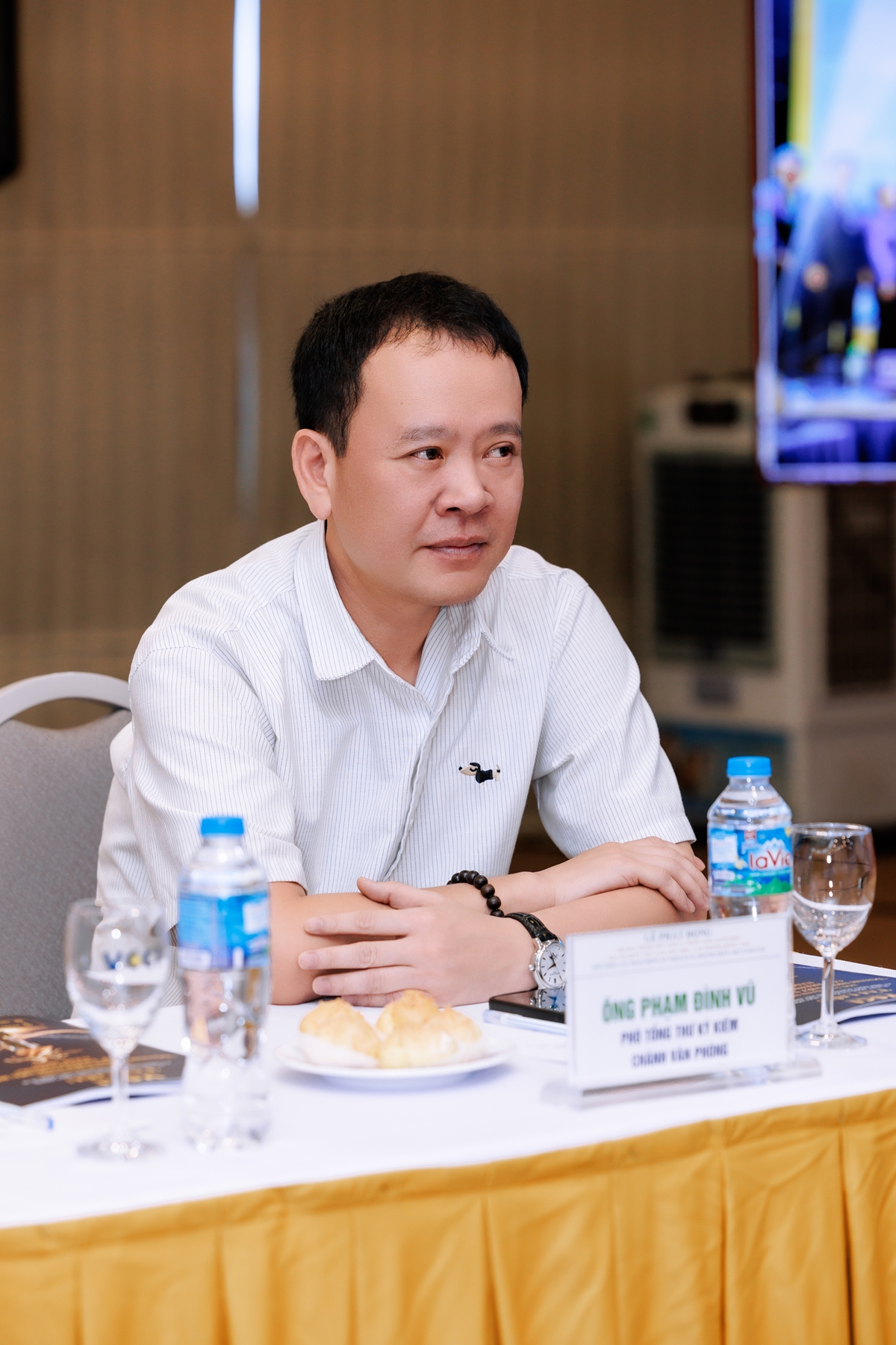 “Doanh nhân Việt Nam tiêu biểu - Cúp Thánh Gióng” 11/8/2026