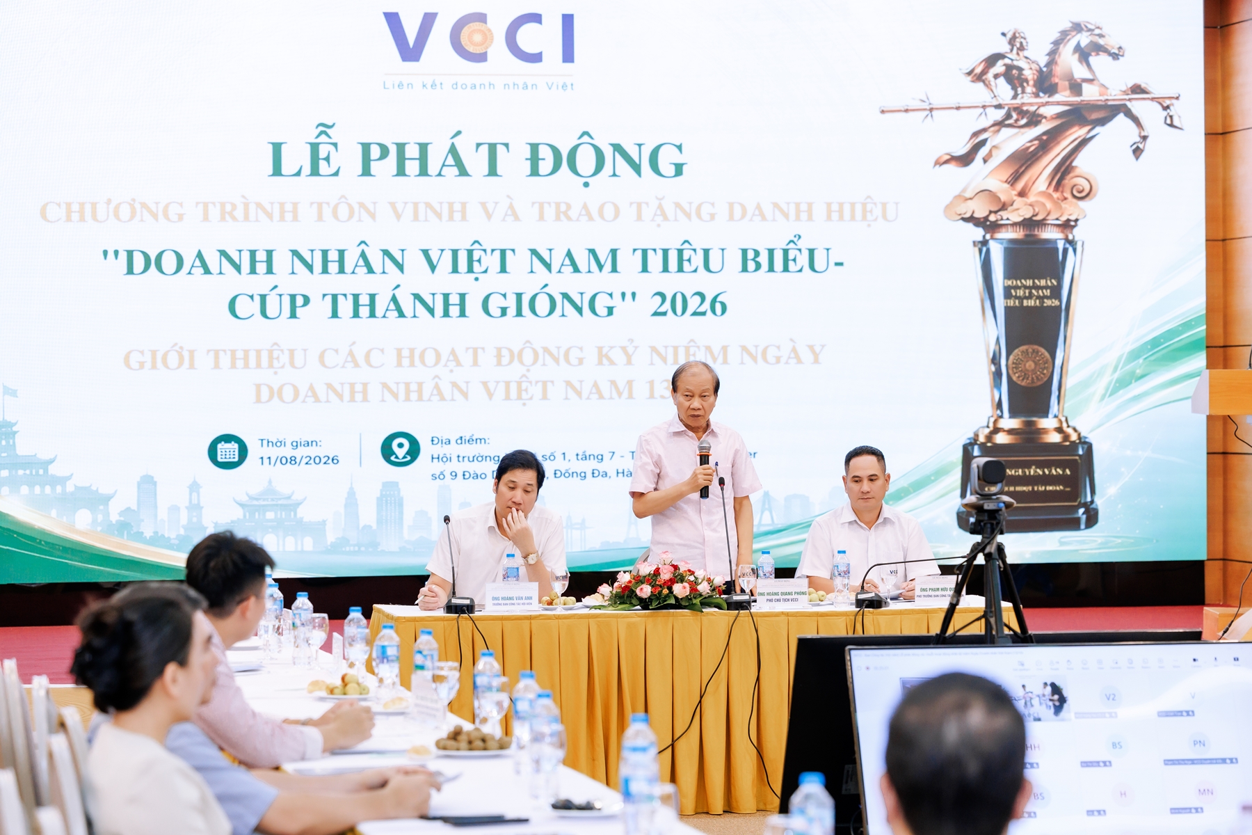 “Doanh nhân Việt Nam tiêu biểu - Cúp Thánh Gióng” 11/8/2026