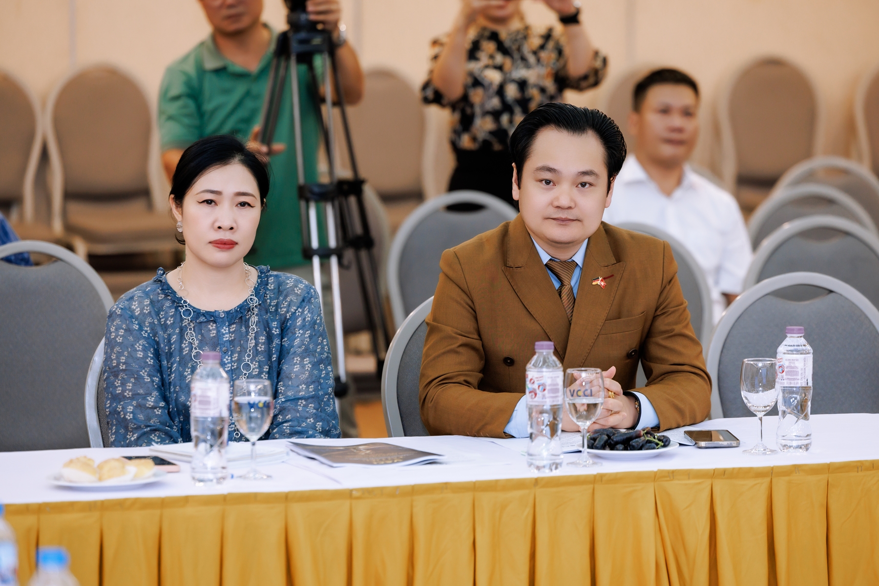 “Doanh nhân Việt Nam tiêu biểu - Cúp Thánh Gióng” 11/8/2026