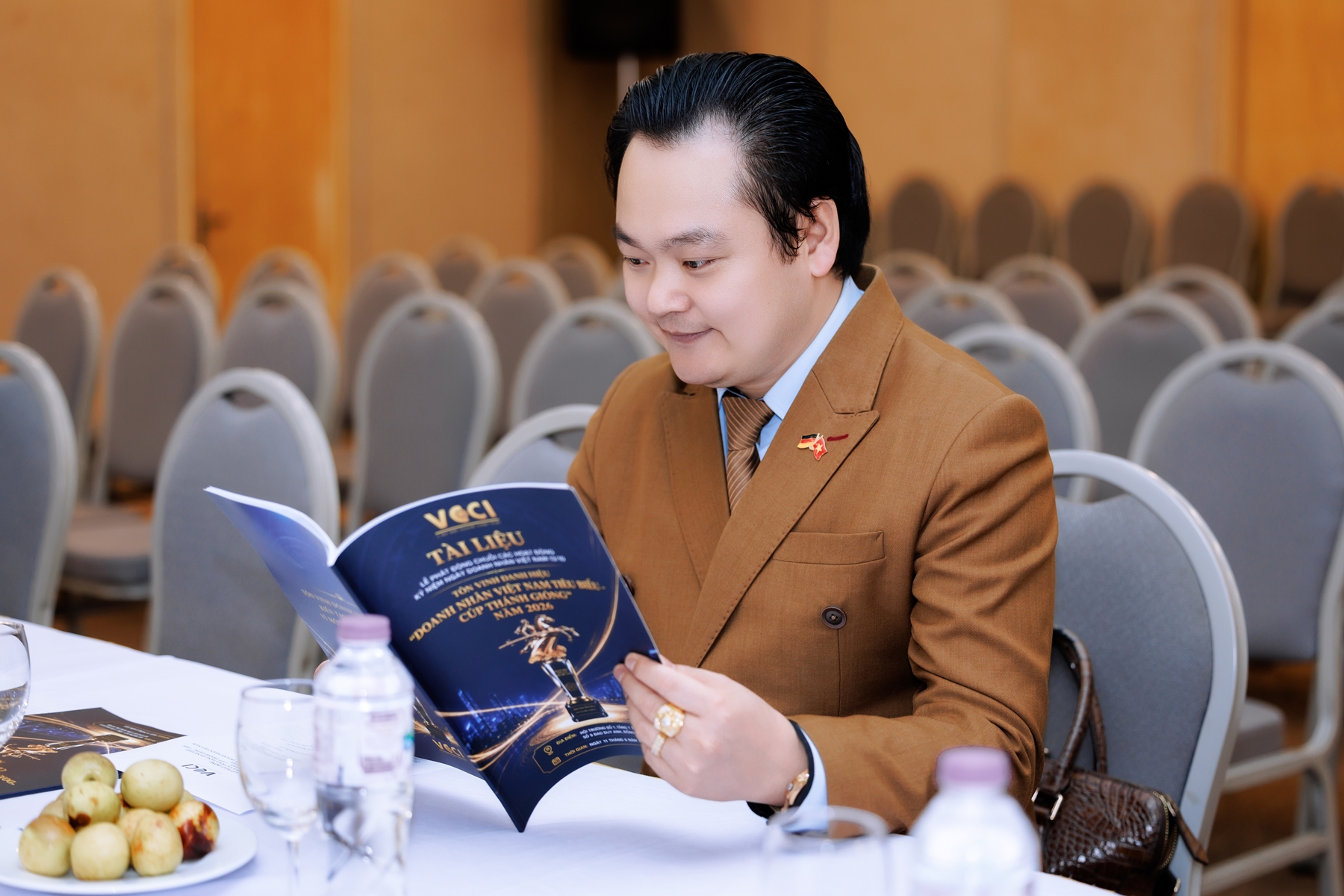 “Doanh nhân Việt Nam tiêu biểu - Cúp Thánh Gióng” 11/8/2026