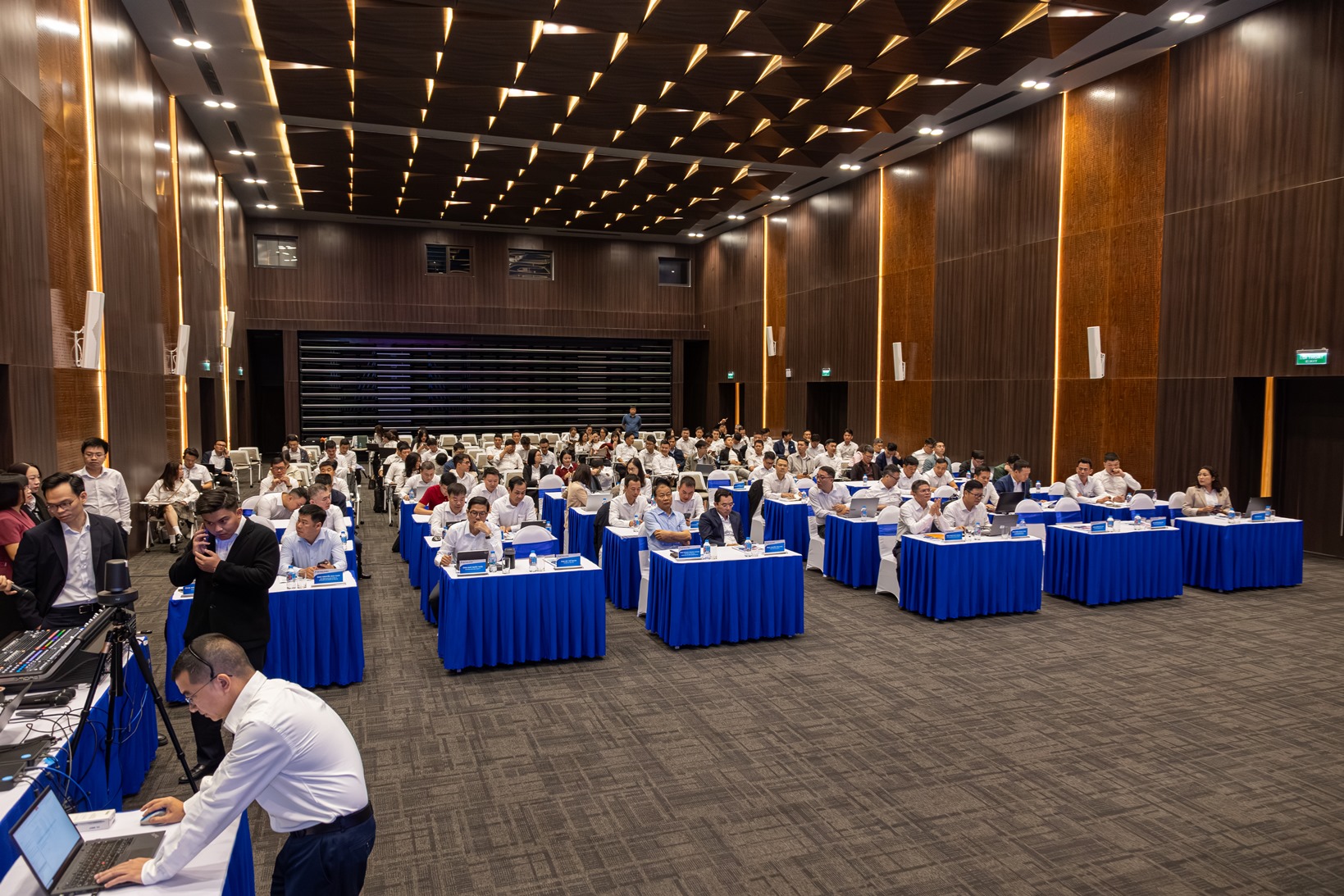 [VCCI BIZIC - PETROLIMEX] Khai giảng chương trình đào tạo Ứng dụng Trí tuệ Nhân tạo (AI): Giải pháp nâng tầm hiệu suất công việc cho doanh nghiệp hiện đại 21-22/03/2026