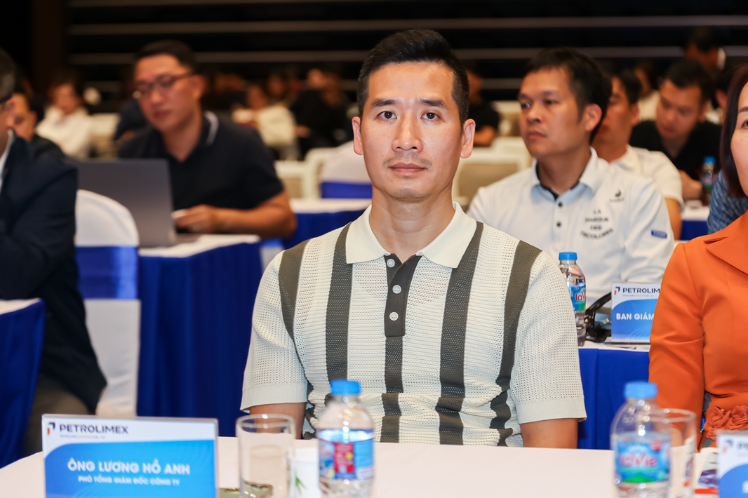[VCCI BIZIC - PETROLIMEX] Khai giảng chương trình đào tạo Ứng dụng Trí tuệ Nhân tạo (AI): Giải pháp nâng tầm hiệu suất công việc cho doanh nghiệp hiện đại 21-22/03/2026