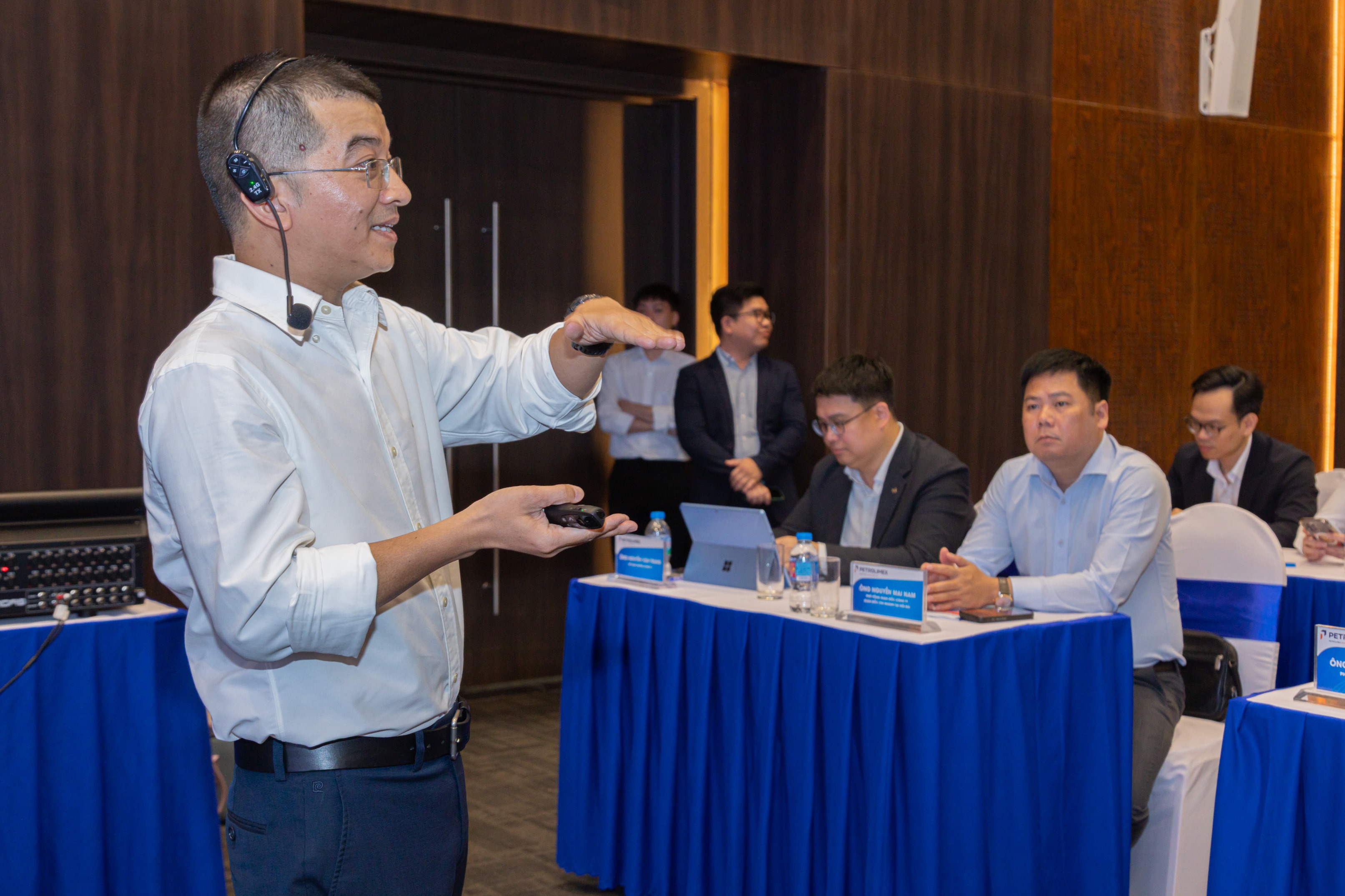 [VCCI BIZIC - PETROLIMEX] Khai giảng chương trình đào tạo Ứng dụng Trí tuệ Nhân tạo (AI): Giải pháp nâng tầm hiệu suất công việc cho doanh nghiệp hiện đại 21-22/03/2026