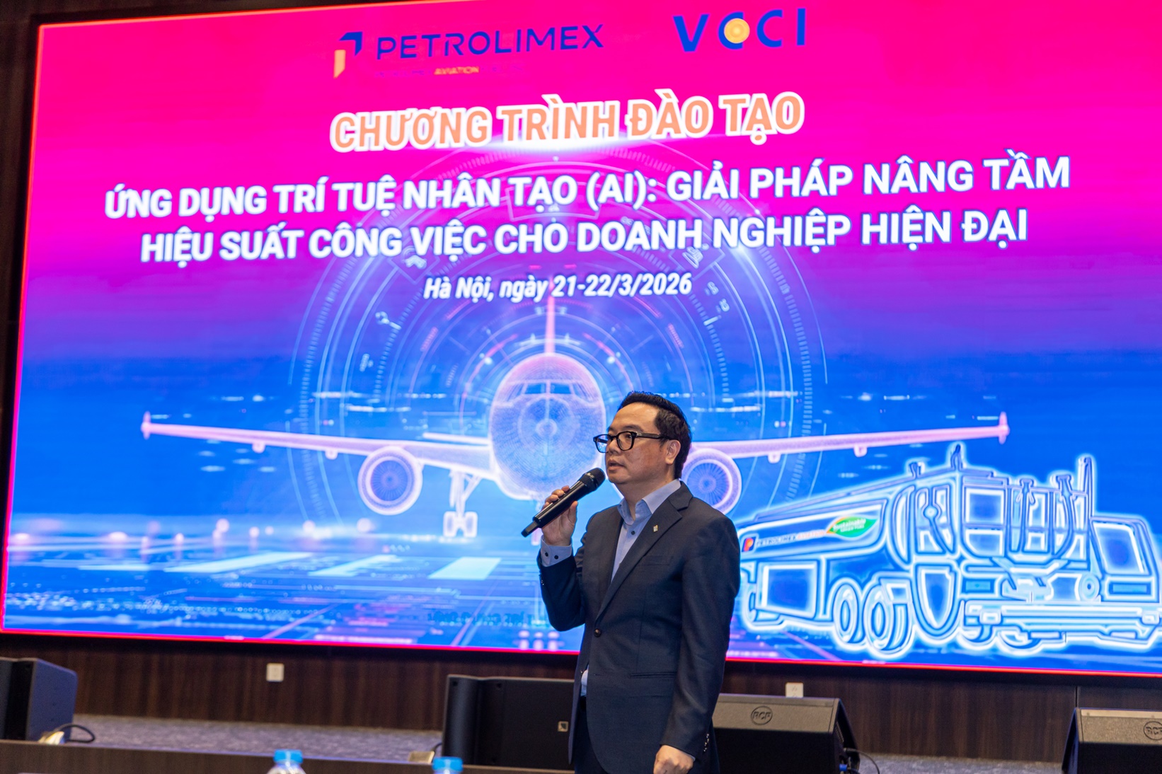 [VCCI BIZIC - PETROLIMEX] Khai giảng chương trình đào tạo Ứng dụng Trí tuệ Nhân tạo (AI): Giải pháp nâng tầm hiệu suất công việc cho doanh nghiệp hiện đại 21-22/03/2026