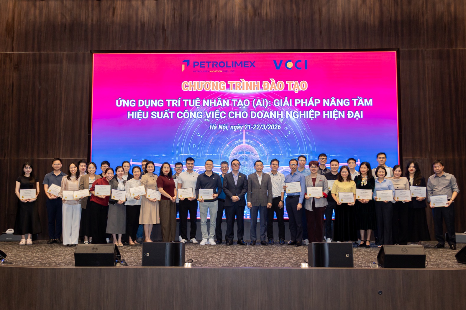 [VCCI BIZIC - PETROLIMEX] Khai giảng chương trình đào tạo Ứng dụng Trí tuệ Nhân tạo (AI): Giải pháp nâng tầm hiệu suất công việc cho doanh nghiệp hiện đại 21-22/03/2026