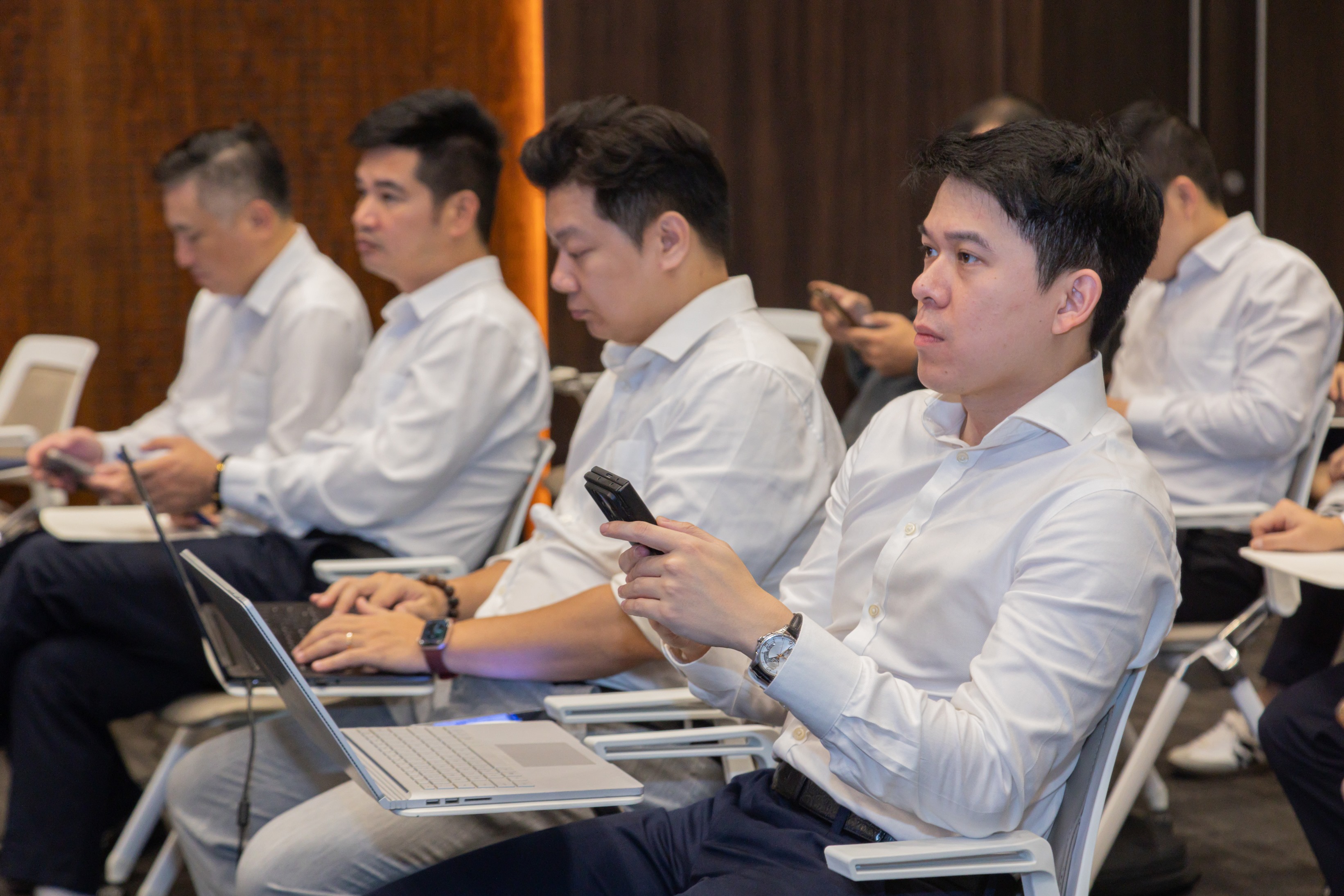 [VCCI BIZIC - PETROLIMEX] Khai giảng chương trình đào tạo Ứng dụng Trí tuệ Nhân tạo (AI): Giải pháp nâng tầm hiệu suất công việc cho doanh nghiệp hiện đại 21-22/03/2026
