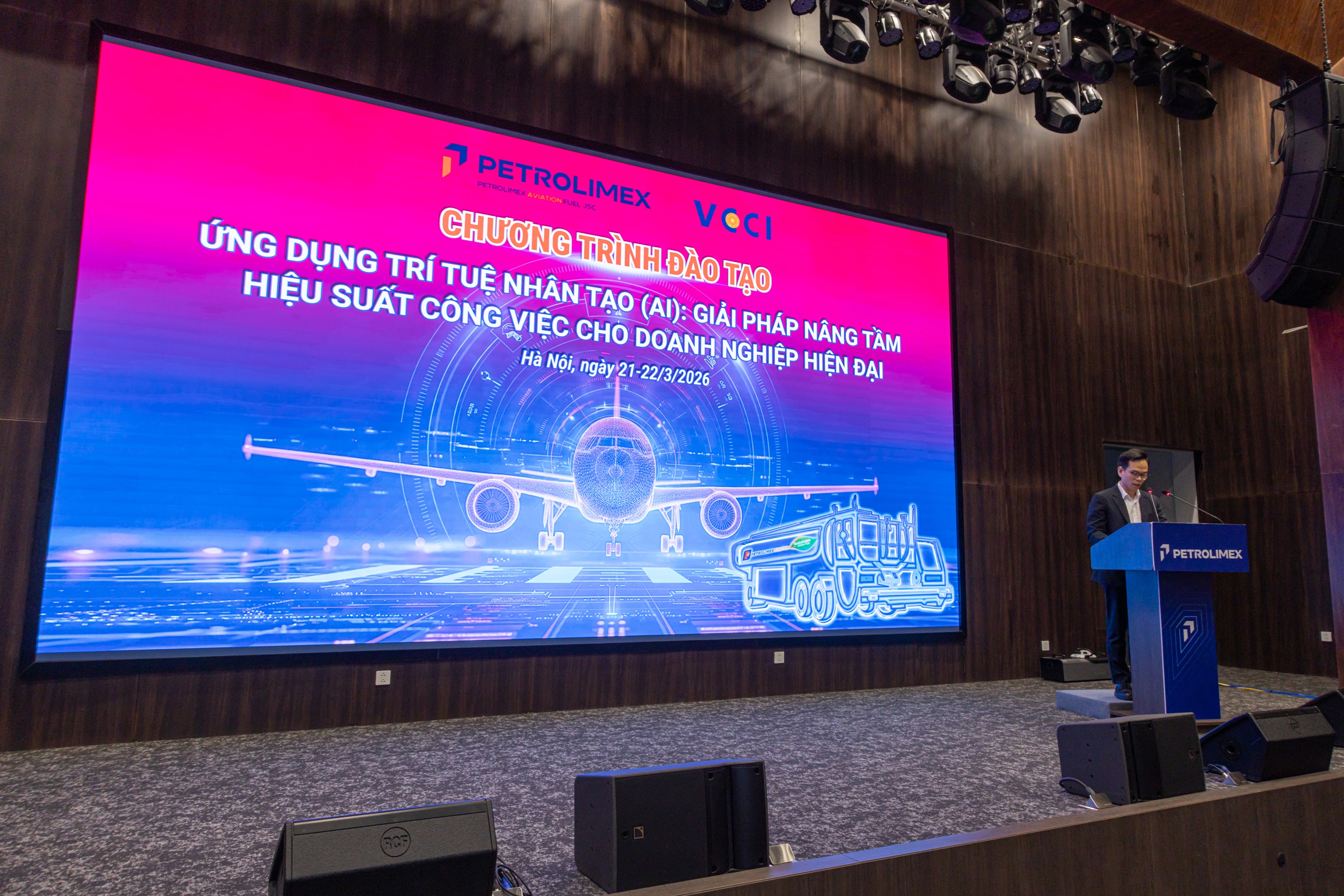 [VCCI BIZIC - PETROLIMEX] Khai giảng chương trình đào tạo Ứng dụng Trí tuệ Nhân tạo (AI): Giải pháp nâng tầm hiệu suất công việc cho doanh nghiệp hiện đại 21-22/03/2026