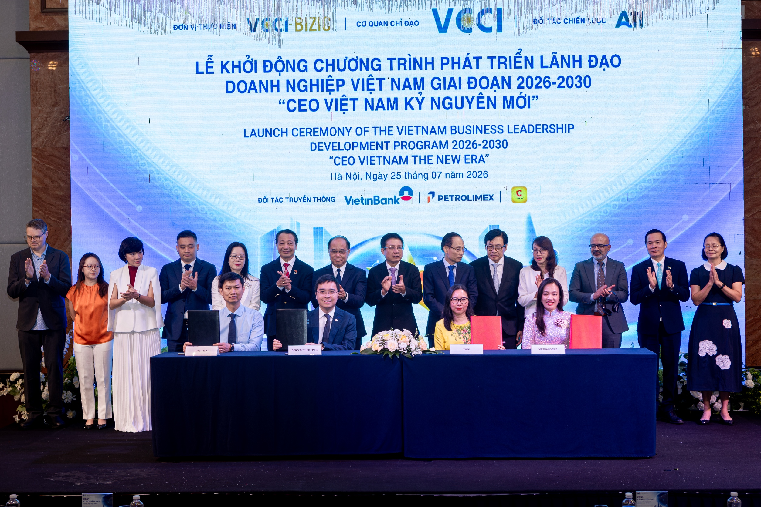 Lễ khởi động Chương trình phát triển lãnh đạo Doanh nghiệp Việt Nam “CEO Việt Nam Kỷ nguyên mới” 25/7/2026