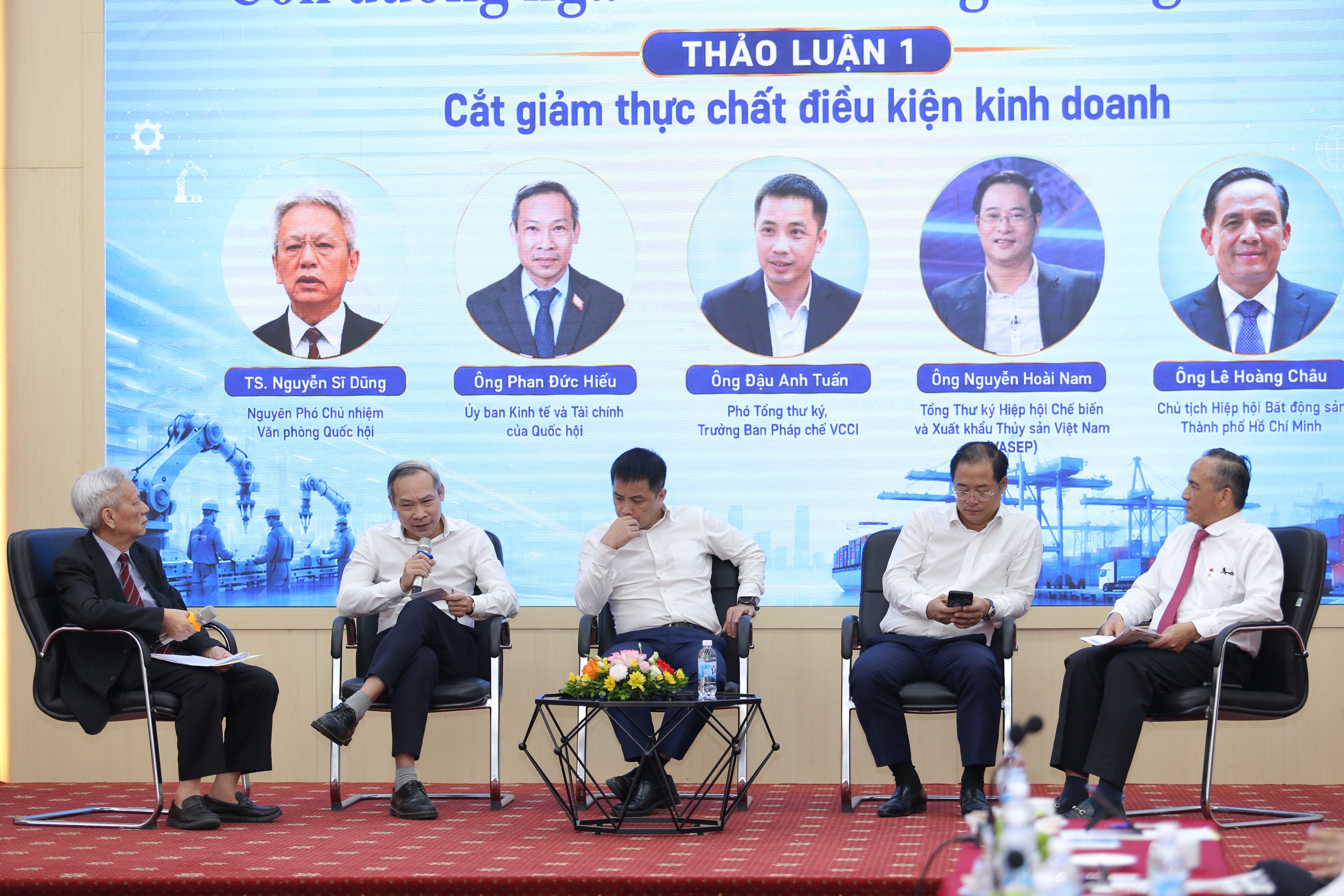 Hội thảo Tăng trưởng 2 con số - Động lực từ Doanh nghiệp 8/7/2026