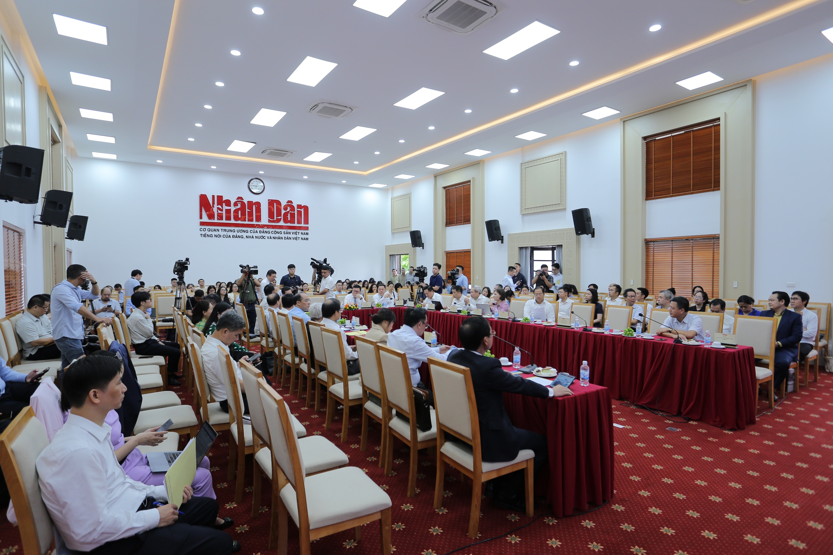 Hội thảo Tăng trưởng 2 con số - Động lực từ Doanh nghiệp 8/7/2026