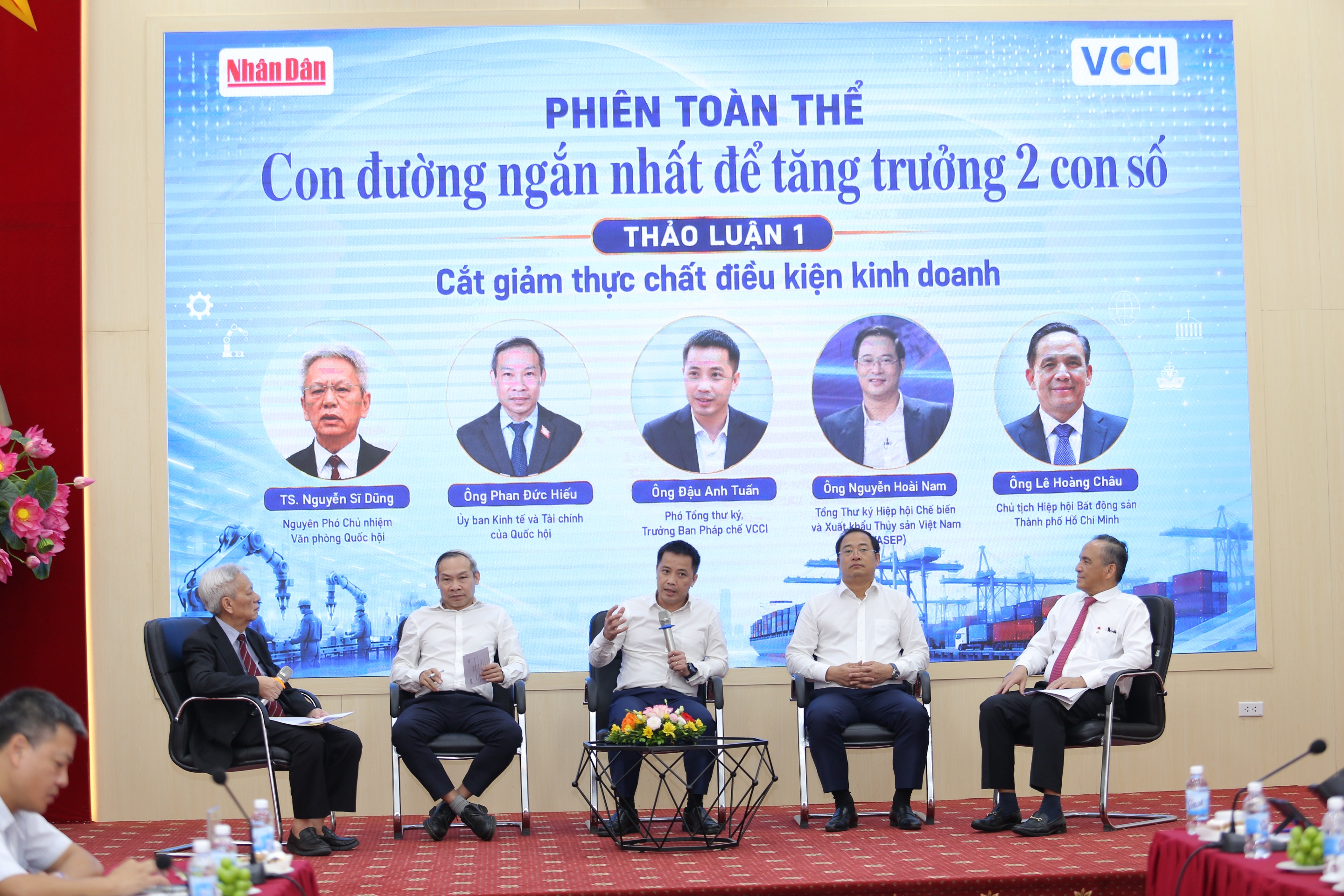 Hội thảo Tăng trưởng 2 con số - Động lực từ Doanh nghiệp 8/7/2026