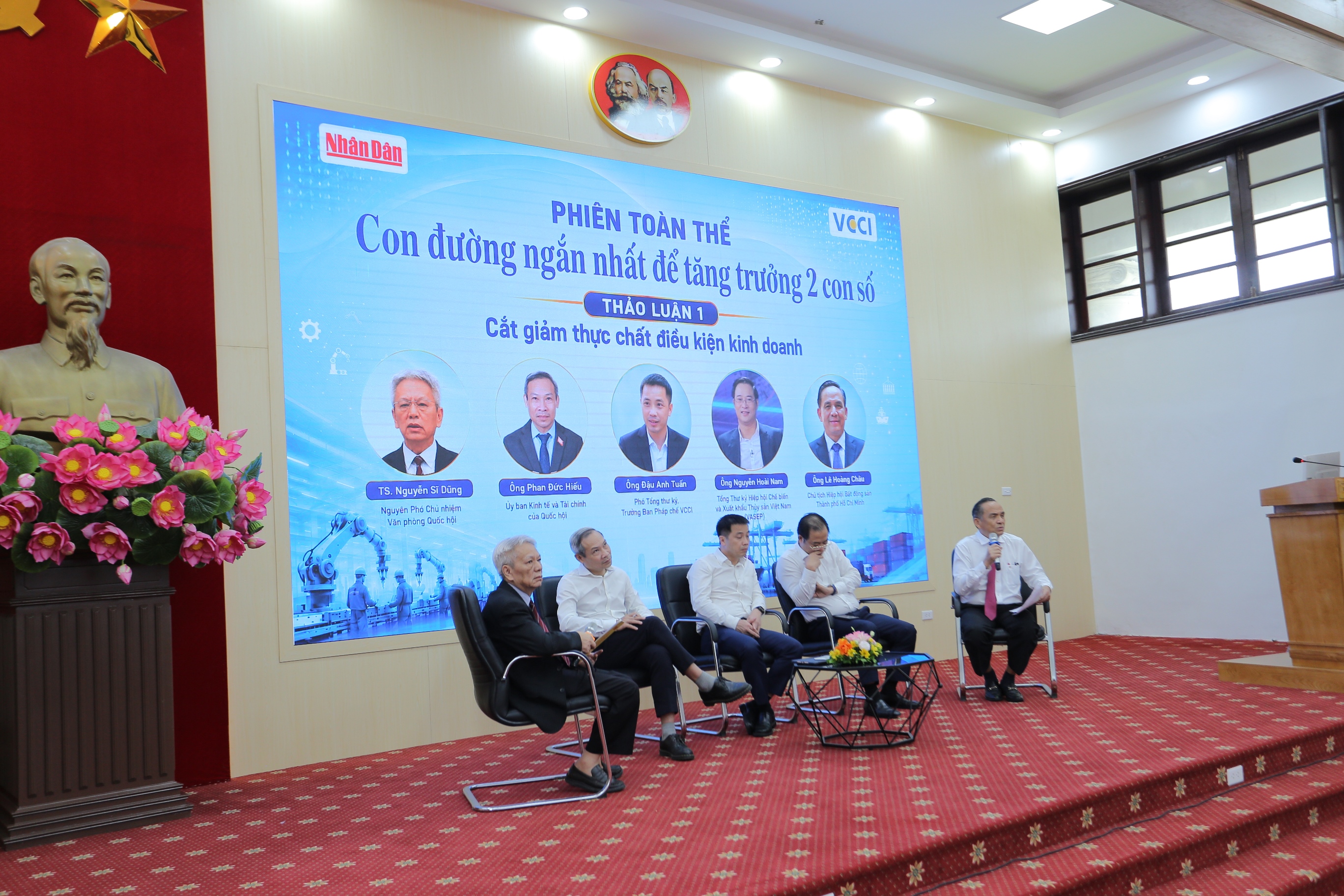 Hội thảo Tăng trưởng 2 con số - Động lực từ Doanh nghiệp 8/7/2026