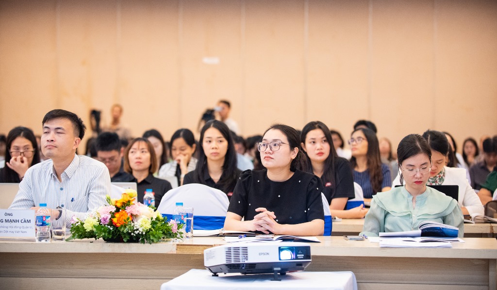 [VCCI - Ban Pháp chế] Xuất khẩu Việt Nam trước yêu cầu về thẩm định chuỗi cung ứng của thị trường châu Âu 21/10/2025