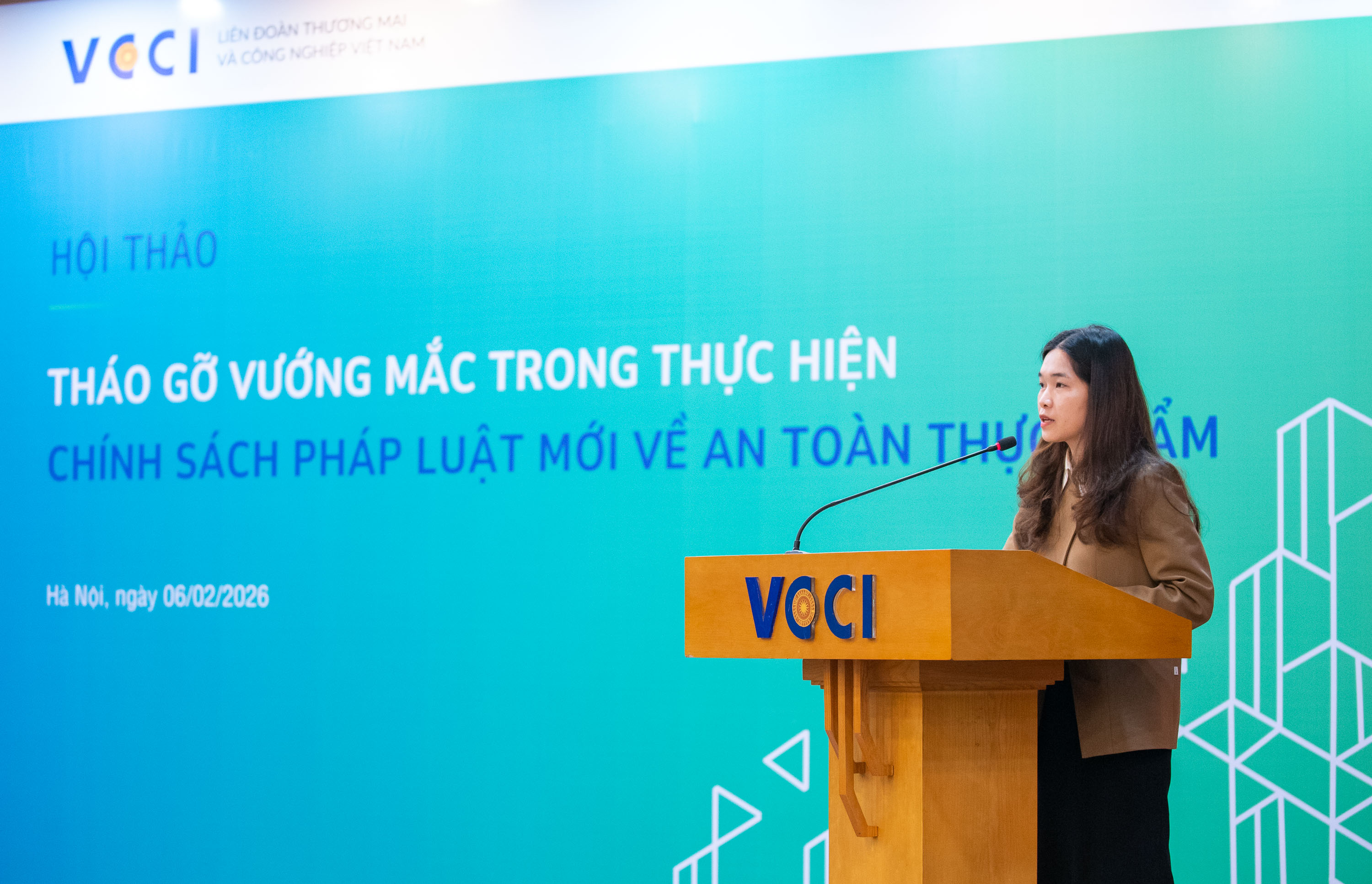 Hội thảo tháo gỡ vướng mắc trong thực hiện chính sách pháp luật mới về an toàn thực phẩm 06/2/2026