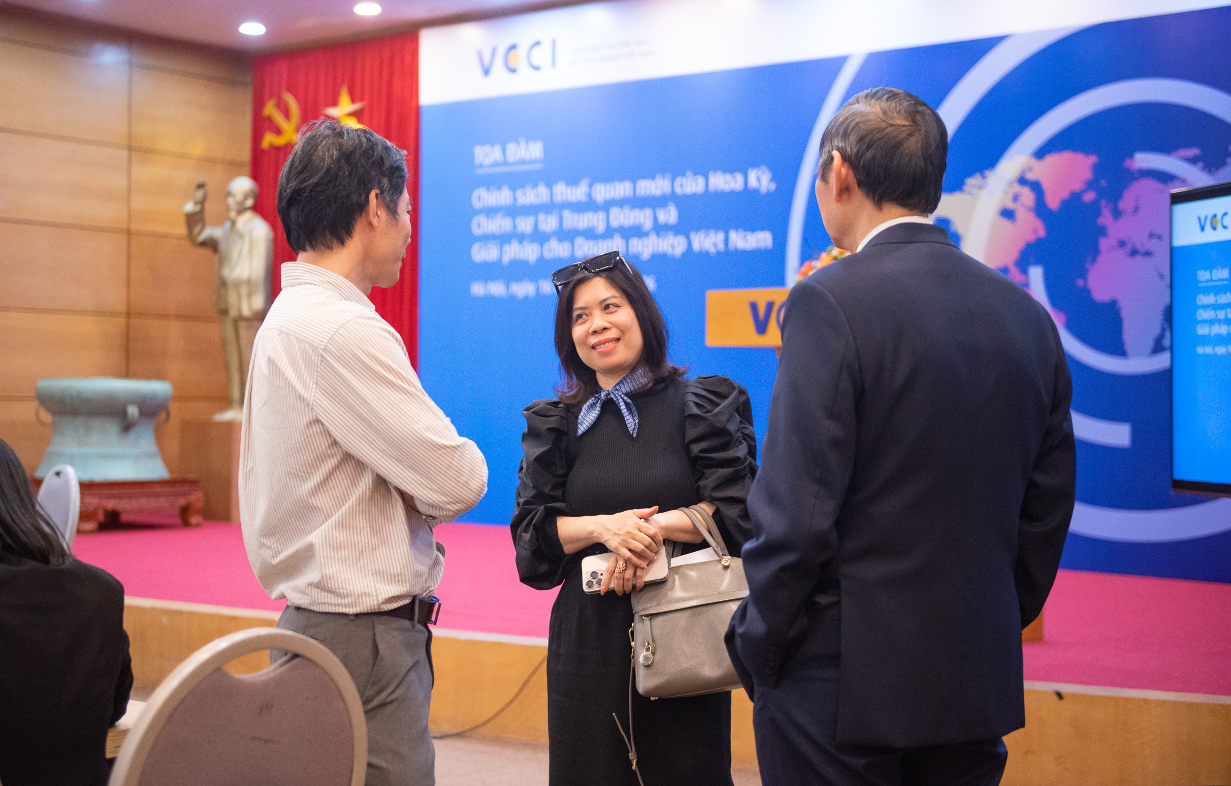 Tọa đàm: Chính sách thuế quan mới của Hoa Kỳ, Chiến sự ở Trung Đông và Giải pháp cho Doanh nghiệp Việt Nam 16/3/2026