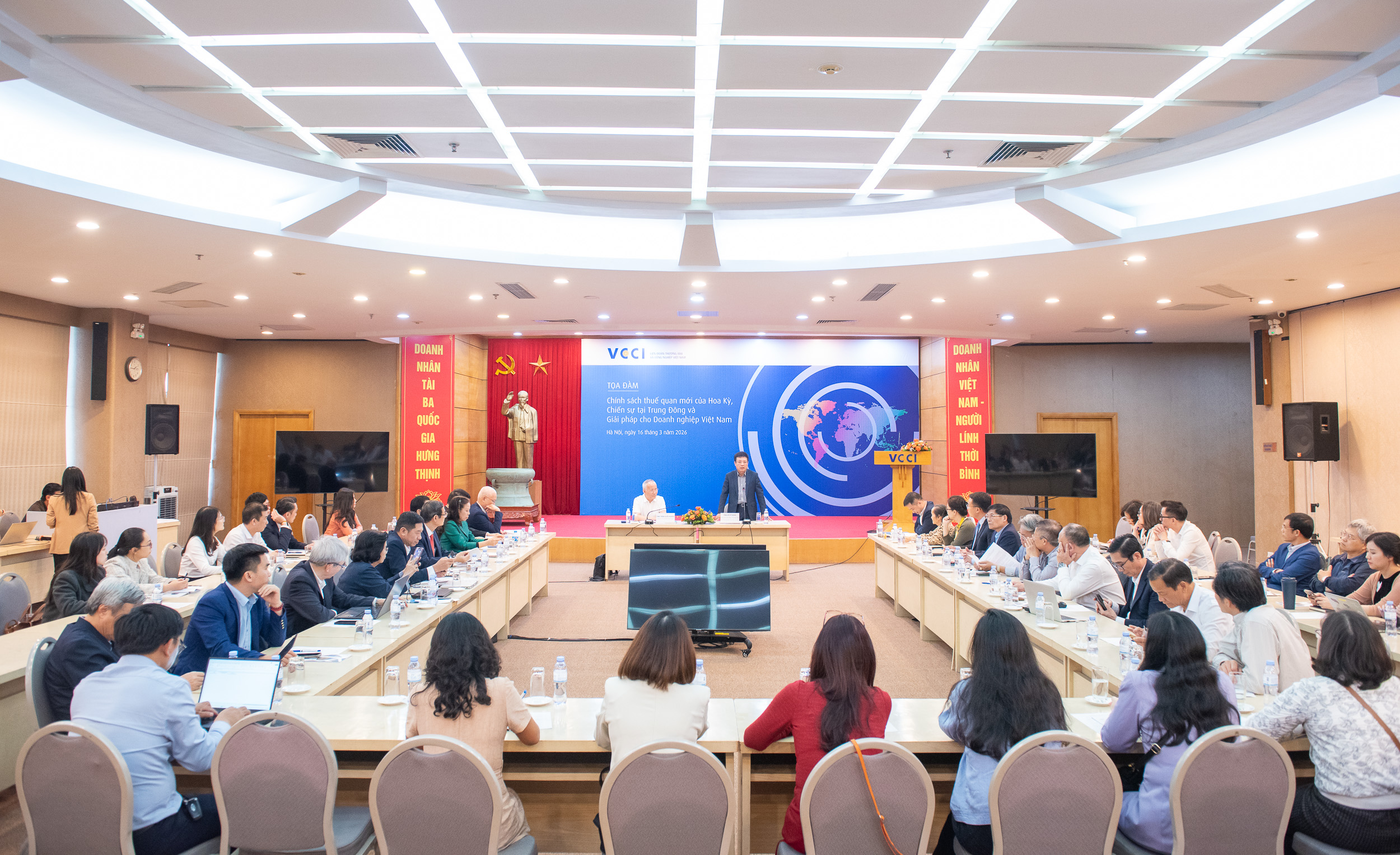 Tọa đàm: Chính sách thuế quan mới của Hoa Kỳ, Chiến sự ở Trung Đông và Giải pháp cho Doanh nghiệp Việt Nam 16/3/2026